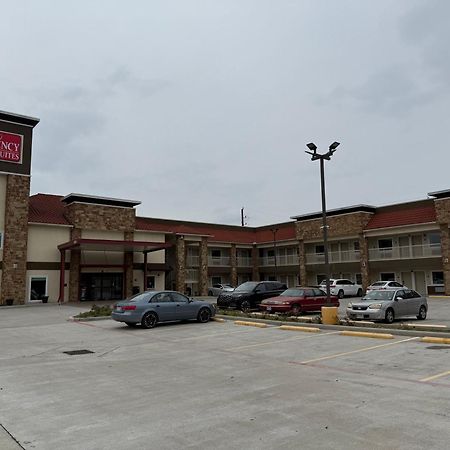 Regency Inn & Suites Humble Fm1960 - Iah Airport Екстериор снимка
