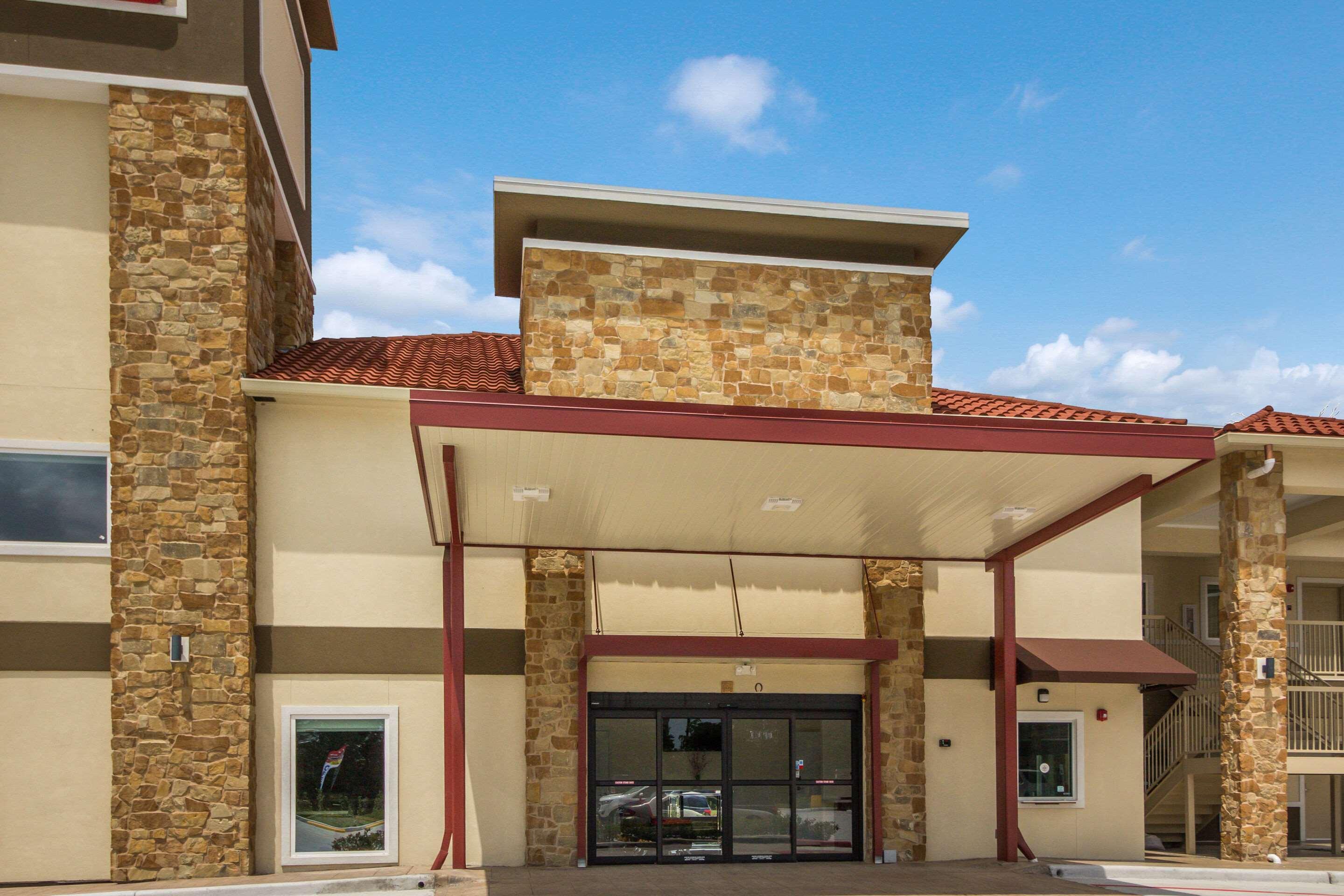 Regency Inn & Suites Humble Fm1960 - Iah Airport Екстериор снимка